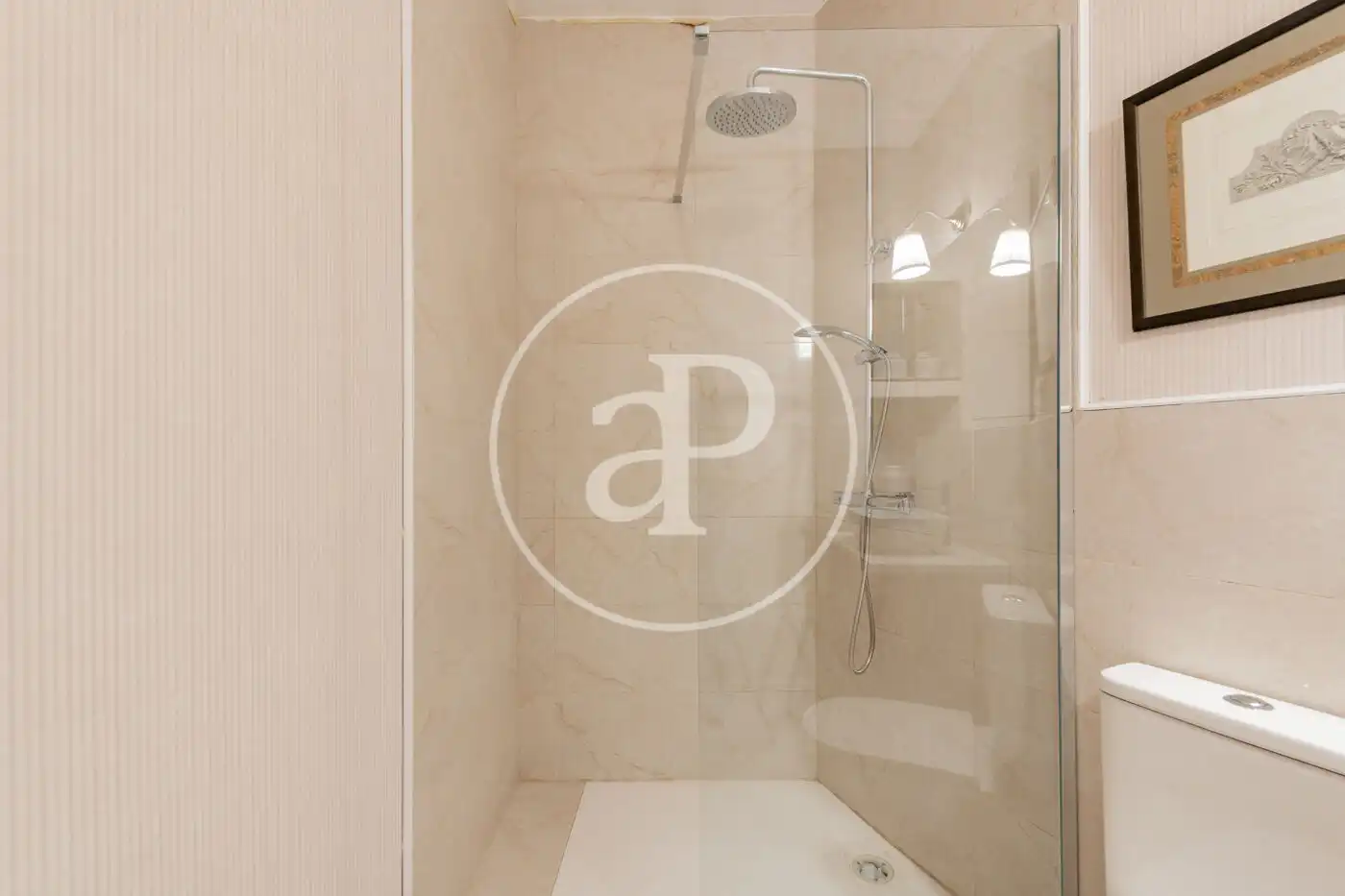 Bany de Pis en venda en Madrid amb Aire condicionat, Calefacció i Balcó