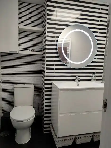 Baño de Planta baja de alquiler en Colmenar Viejo con Calefacción, Jardín privado y Terraza