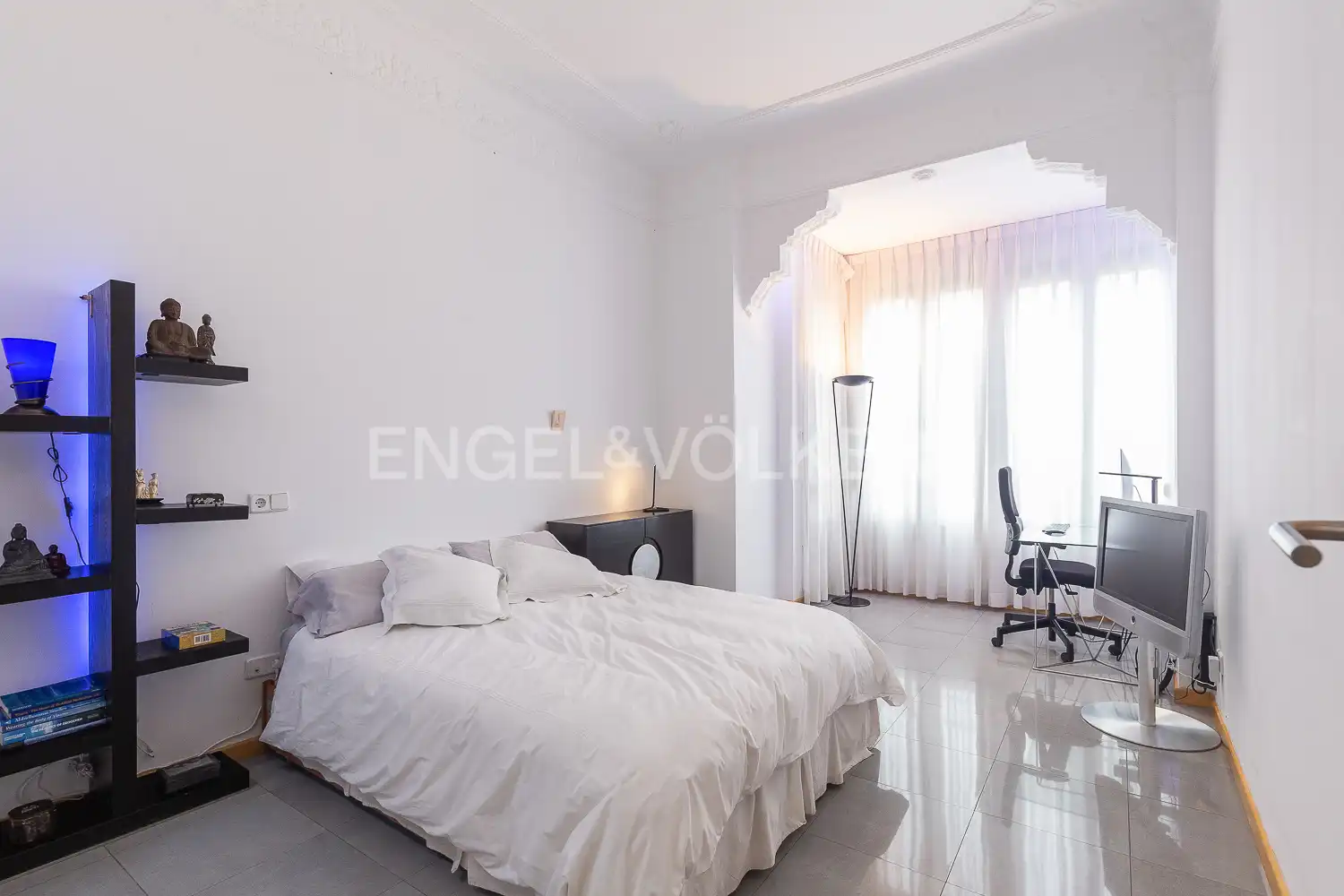 Bedroom of Flat for sale in Valencia  with Air Conditioner, Heating and Furnished