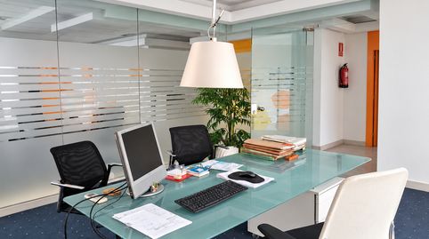 Foto 4 von Büro zur Miete in Calle Pintor Escudero Espronceda, El Parque - Zapatón, Torrelavega