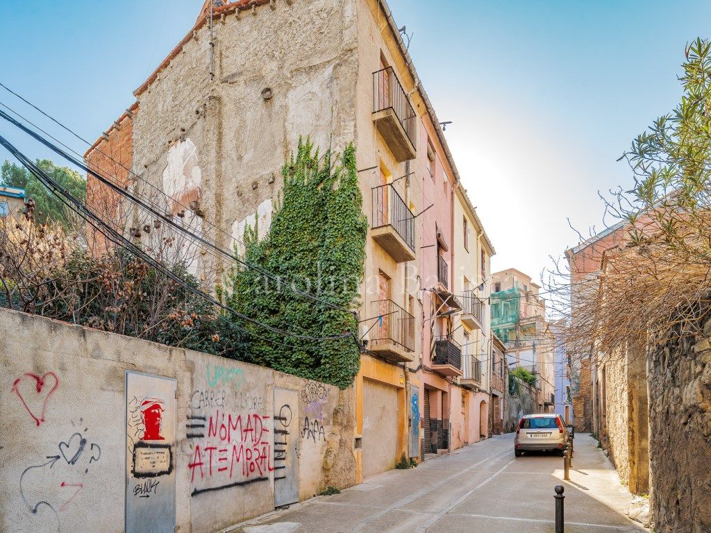 Building for sale in N/A, Escodines