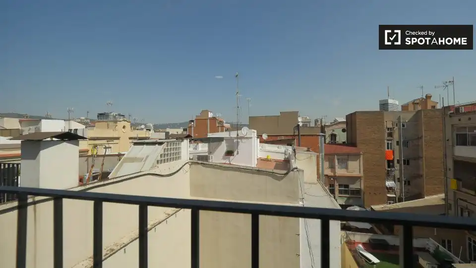 Flat for rent in Sants