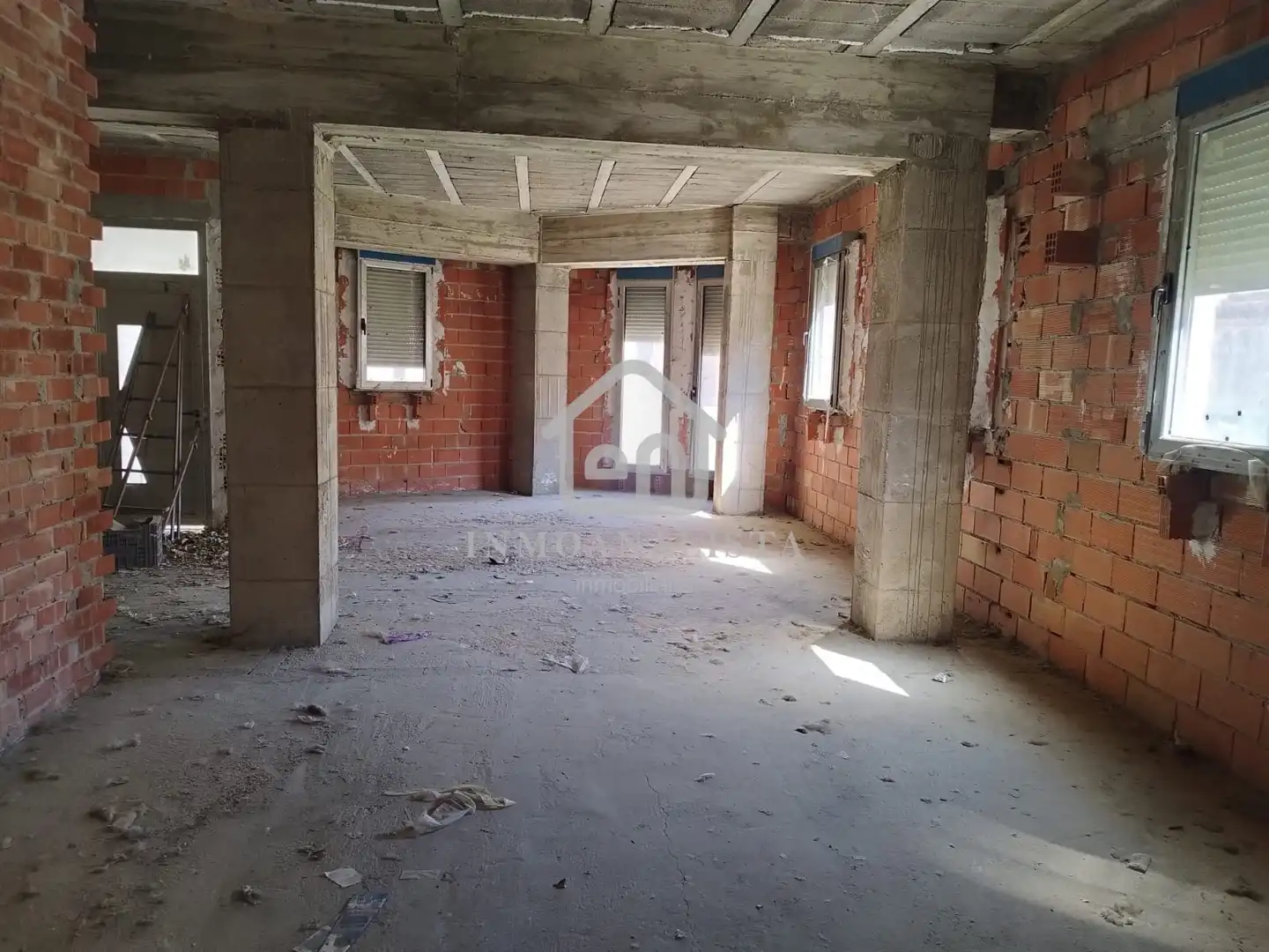 Casa adosada en venta en Requena con Balcón