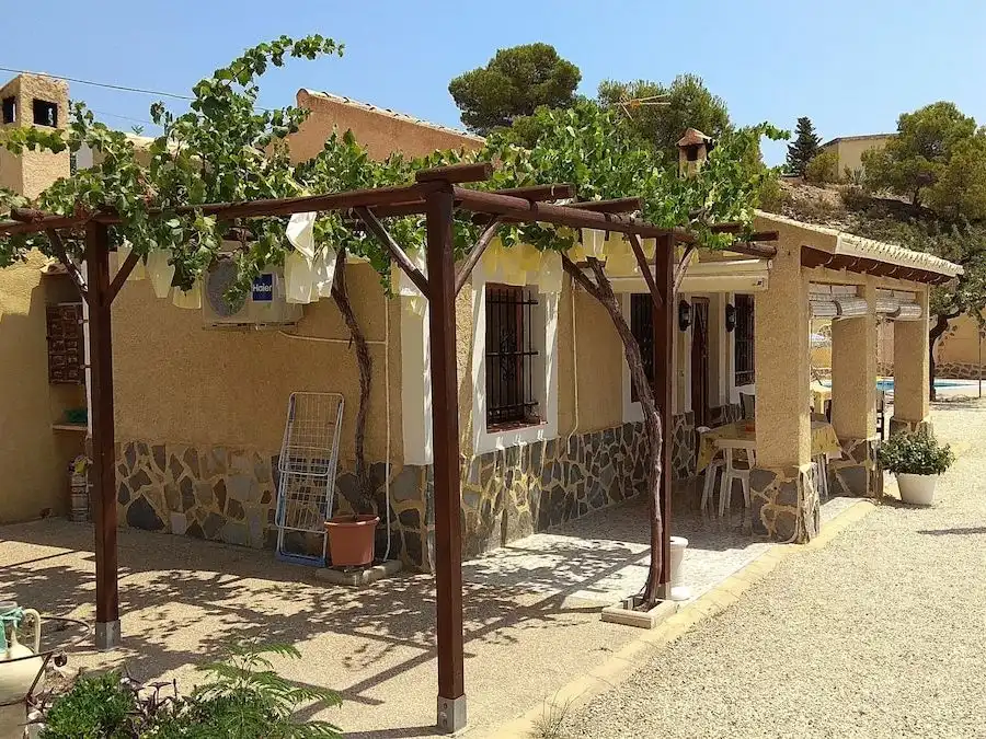 Maison rustique avec piscine à vendre à Partida Muscaret 18