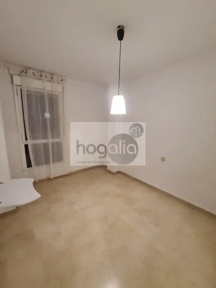 Schlafzimmer von Wohnung zur Miete in Sevilla mit Klimaanlage, Schwimmbad und Möbliert