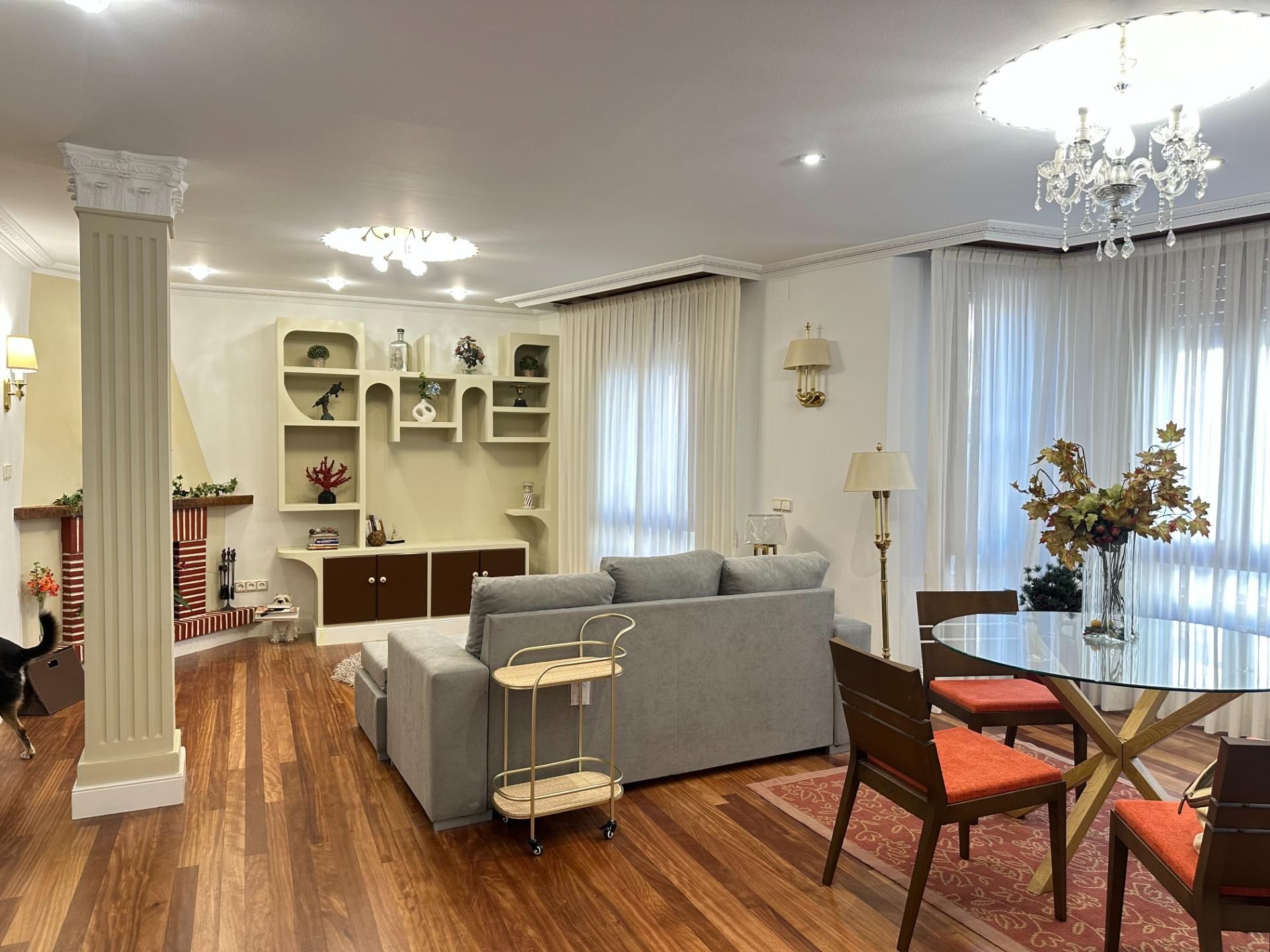 Sala d'estar de Pis en venda en Getxo  amb Calefacció