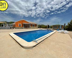 Piscina de Casa o xalet en venda en Caravaca de la Cruz amb Aire condicionat, Calefacció i Jardí privat