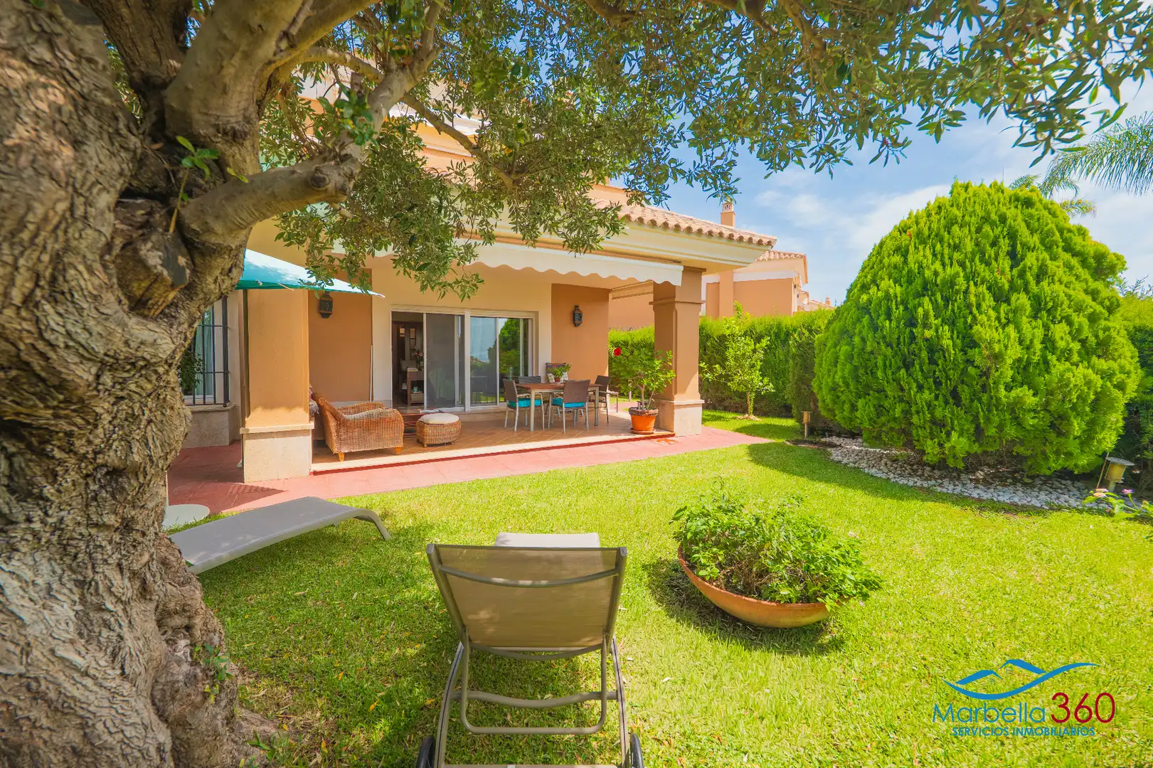Jardín de Casa adosada en venta en Marbella con Aire acondicionado, Calefacción y Jardín privado