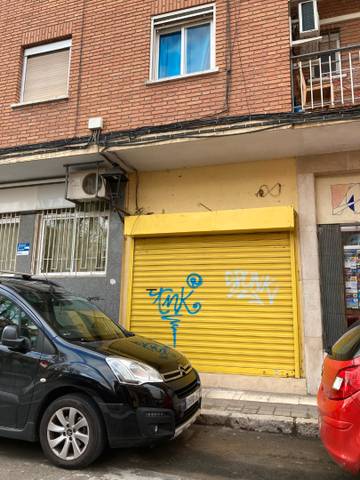 Local comercial en Alquiler en Calle de San Pascual en Centro