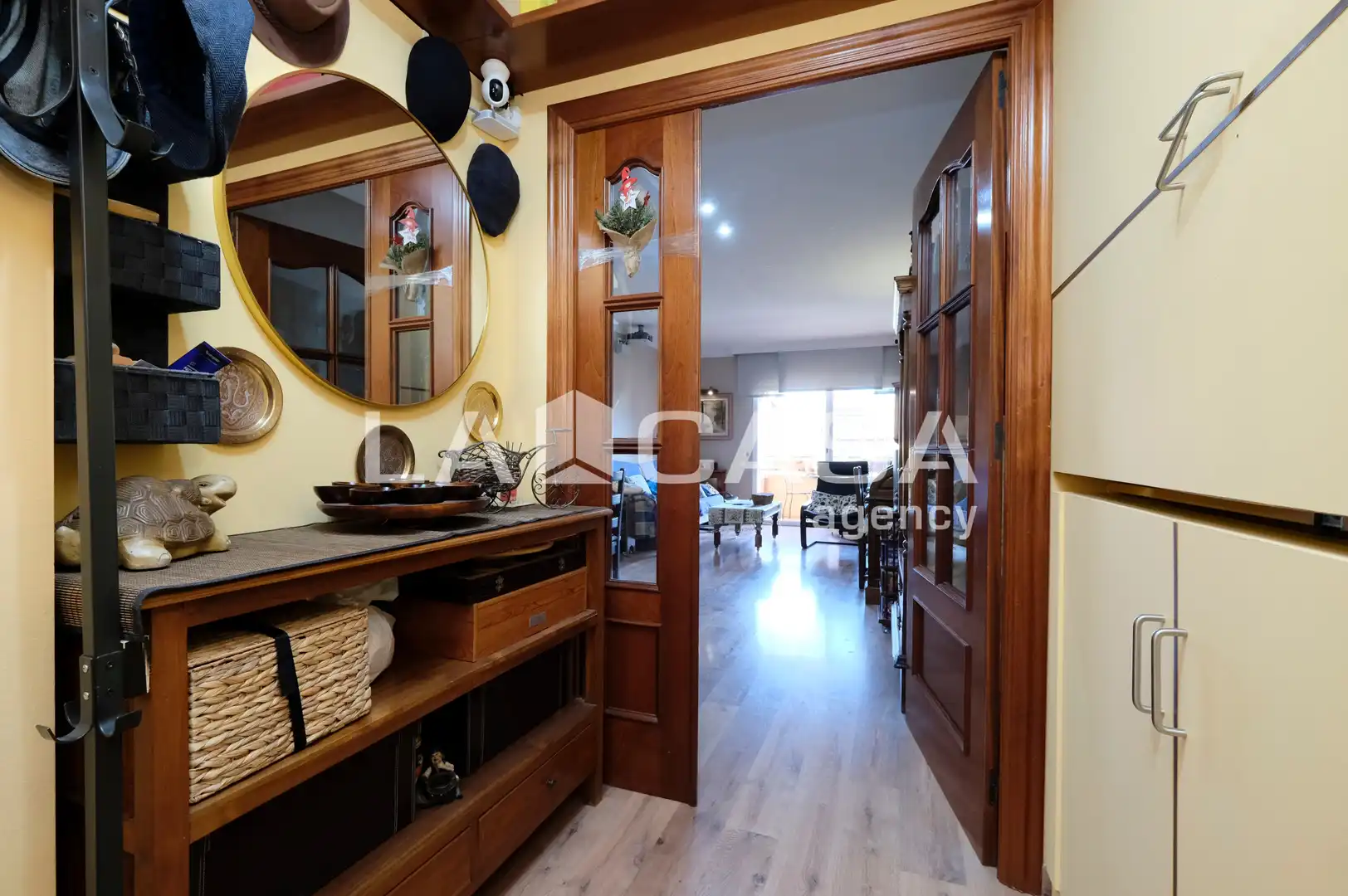 Piso en venta en Barcelona con Balcón