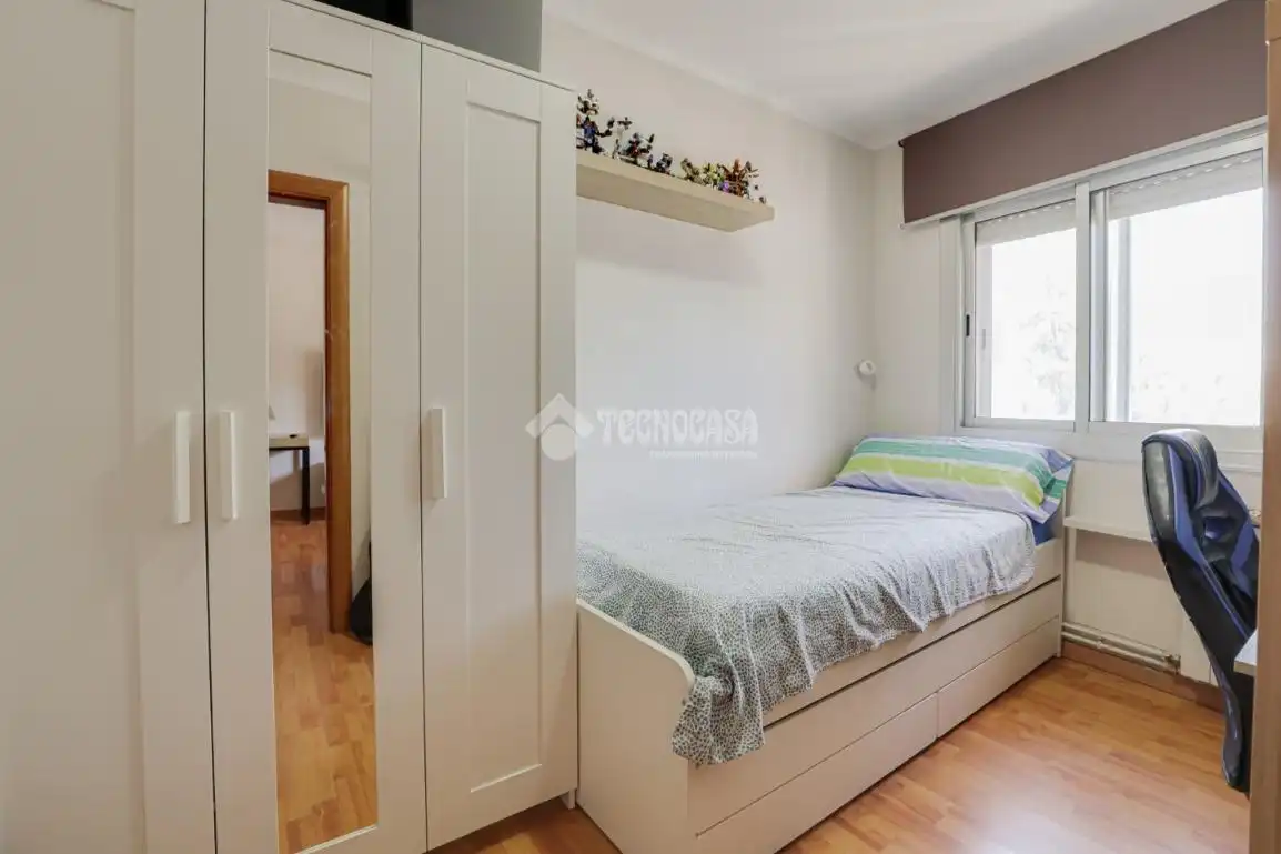 Habitación de Piso en venta en Ripollet con Aire acondicionado