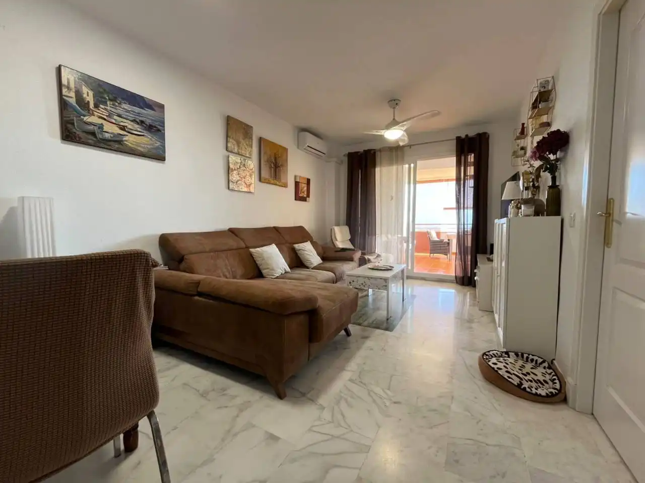 Sala de estar de Ático en venta en Casares con Aire acondicionado, Calefacción y Terraza
