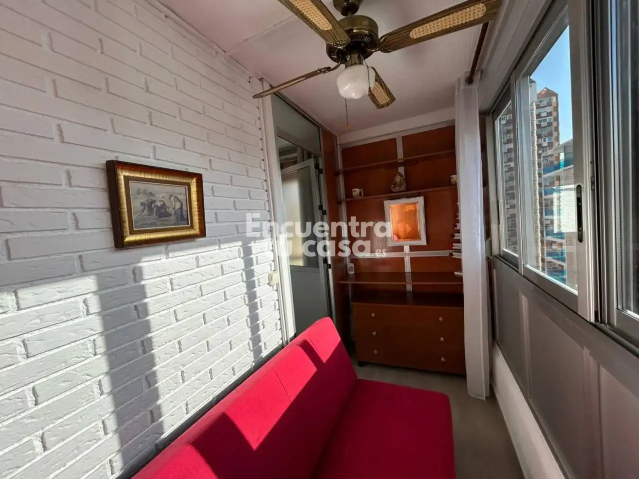 Flat with terrace for sale in Calle Londres, imagen 5
