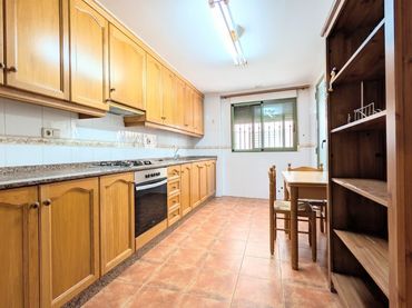 Bajo en venta en Elche ciudad