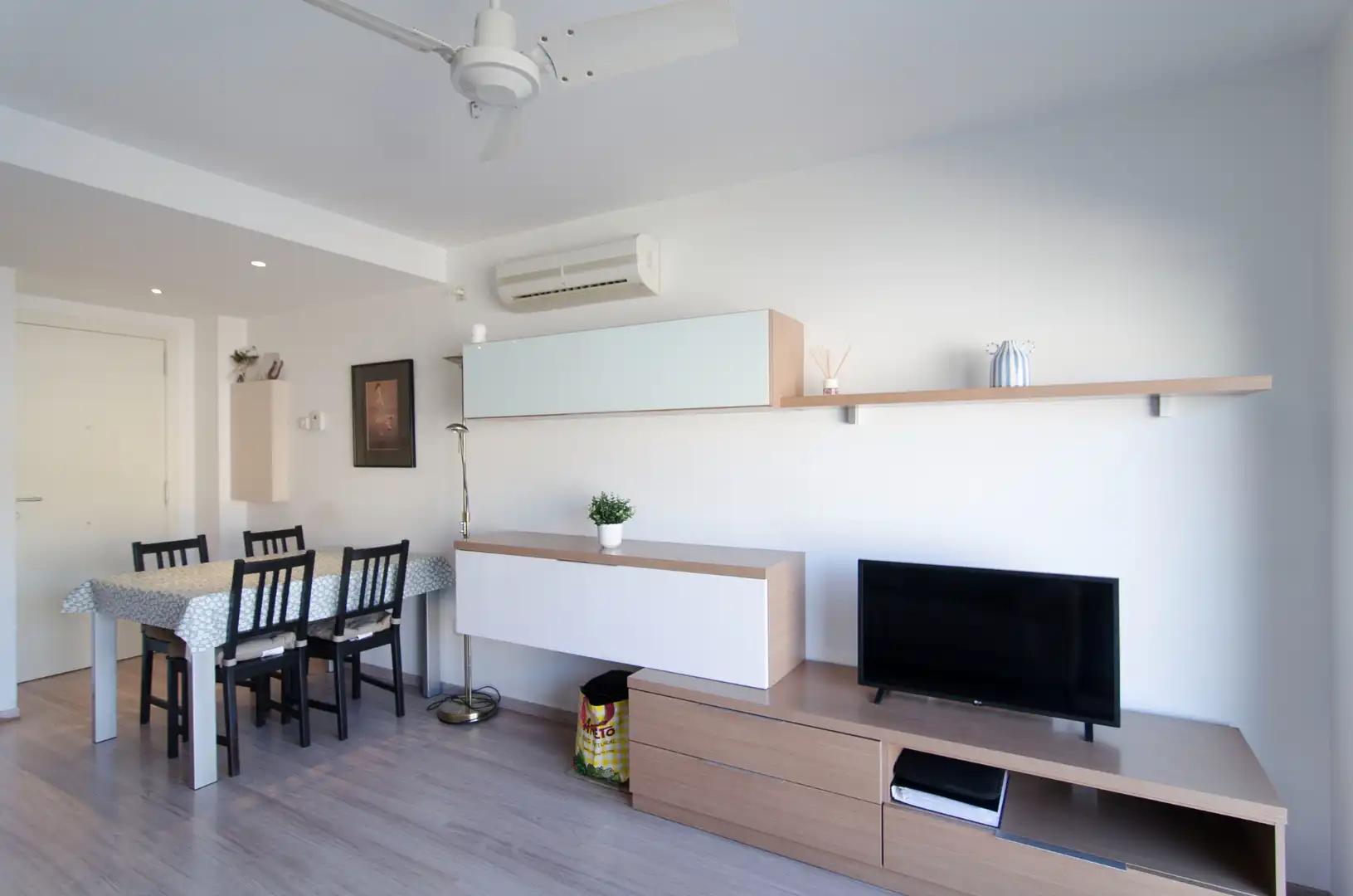 Sala de estar de Piso en venta en Manresa con Aire acondicionado, Calefacción y Parquet