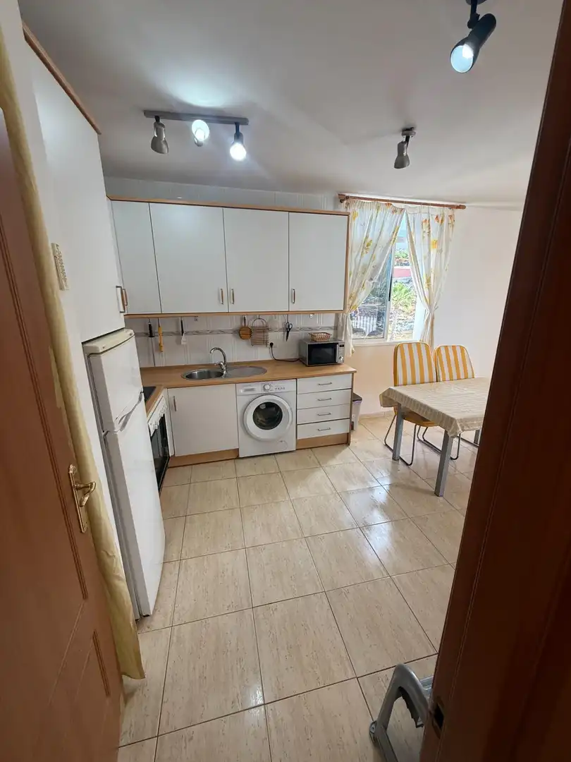 Cocina de Ático en venta en Adeje con Terraza, Trastero y Piscina comunitaria