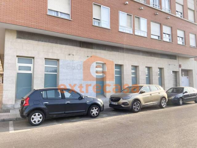 Local comercial en Alquiler en Pardaleras