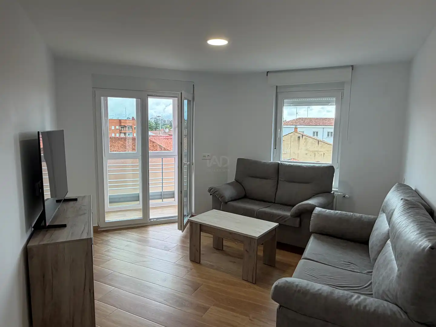 Sala d'estar de Pis de lloguer en León Capital  amb Terrassa