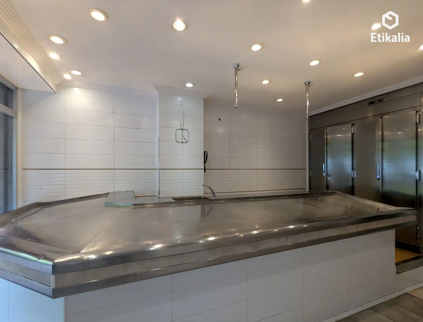 Local en venta en Vitoria-Gasteiz - Hortaleza, Aranbizkarra