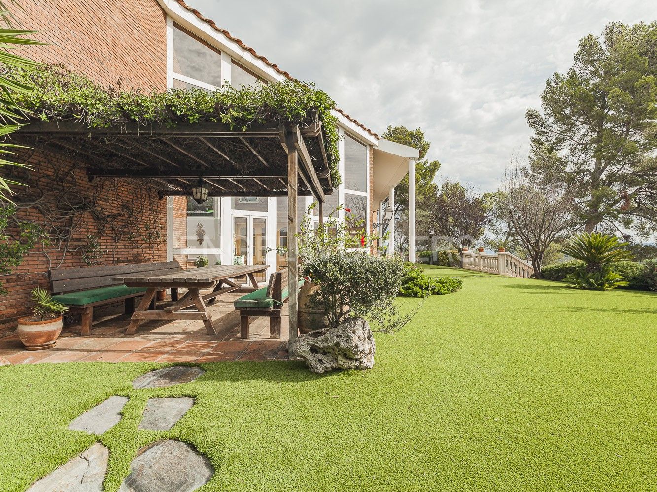 Terrassa de Casa o xalet en venda en Vallirana amb Aire condicionat, Calefacció i Jardí privat
