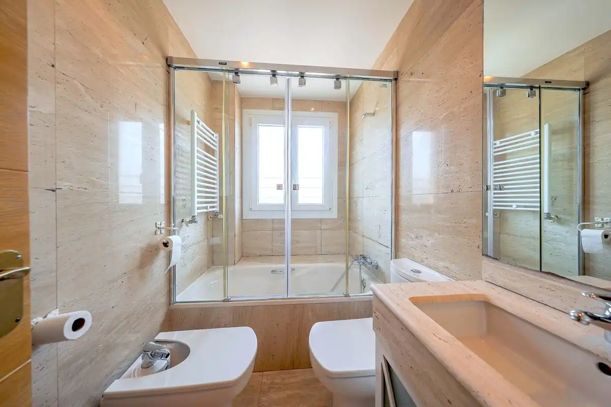 Flat with pool for sale in C. de Américo Castro, imagen 48