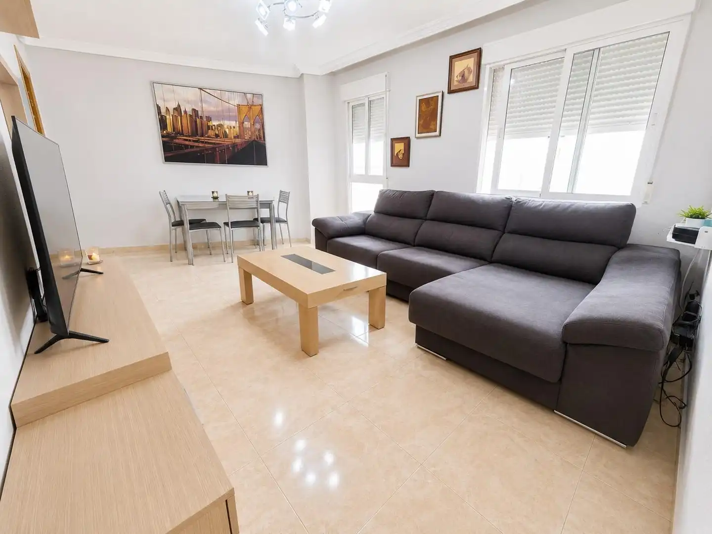 Sala d'estar de Pis en venda en Crevillent amb Aire condicionat, Terrassa i Moblat