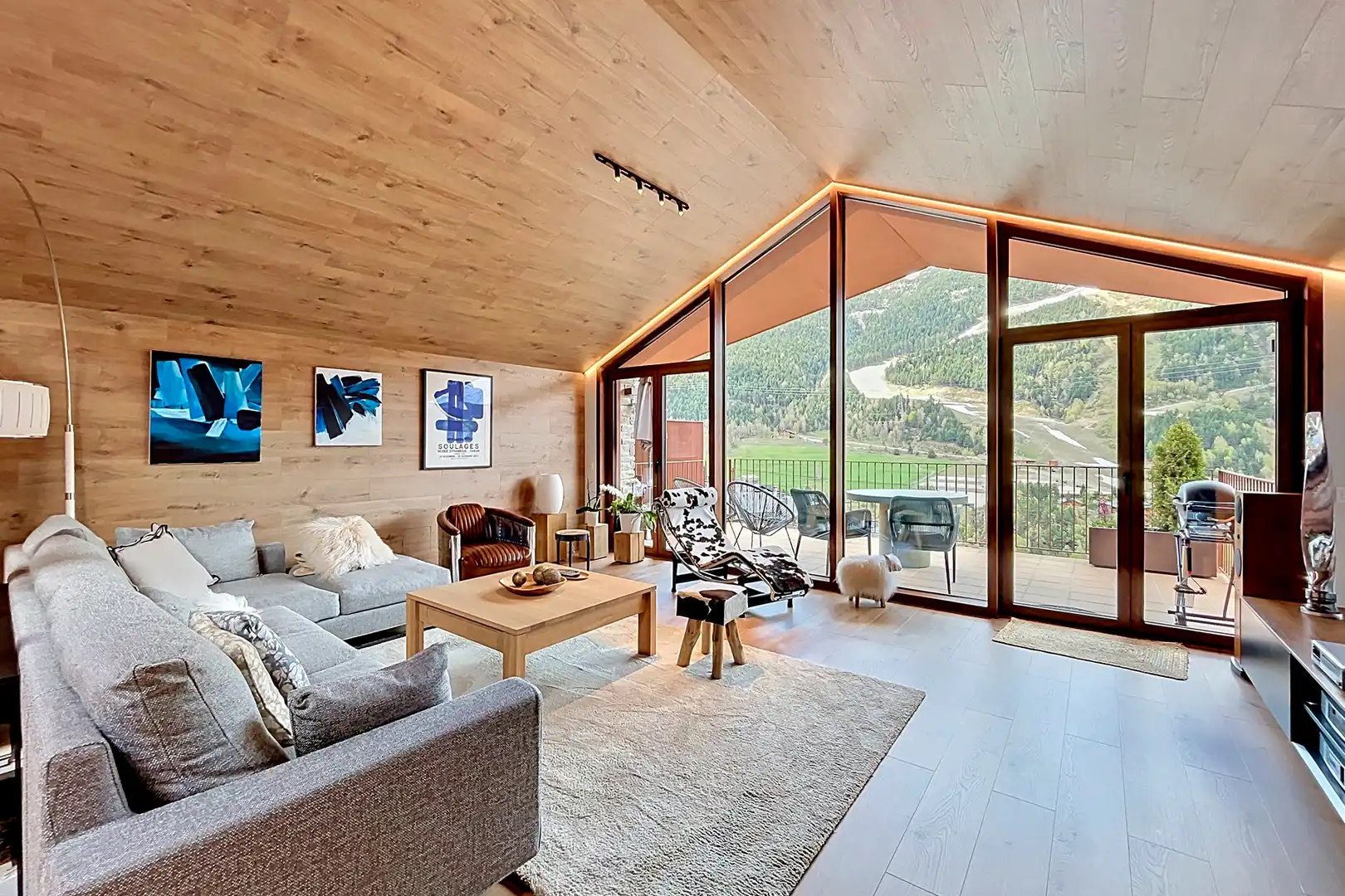 Sala de estar de Casa o chalet en venta en Canillo con Calefacción, Parquet y Terraza