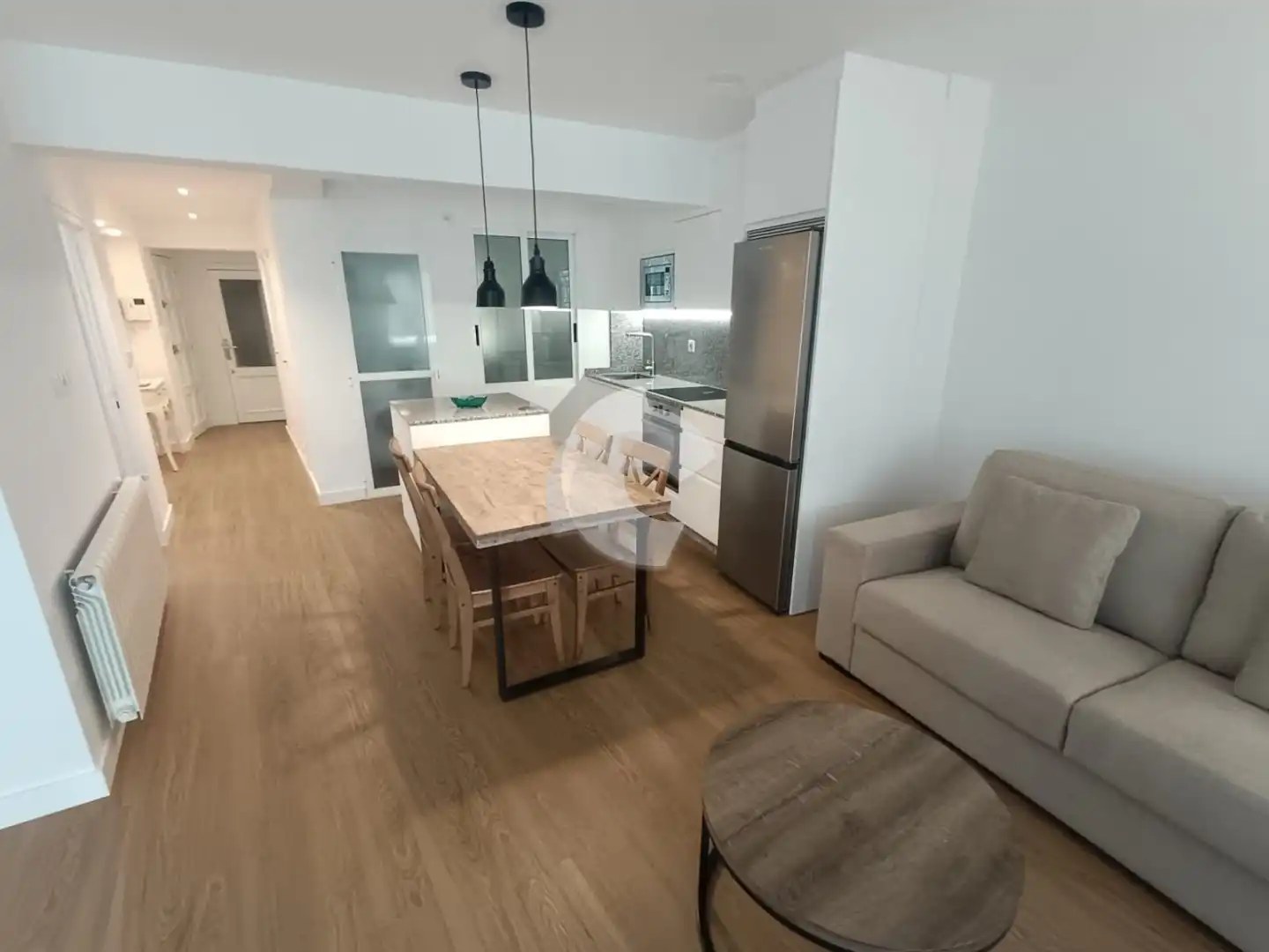 Appartement compact avec ascenseur à louer à BEDOYA