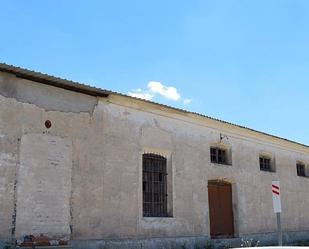 Vista exterior de Edifici en venda en Santa Cruz de la Zarza