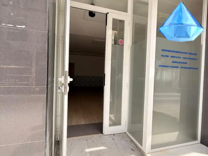 Local de lloguer en Alhaurín de la Torre amb Aire condicionat, Calefacció i Parquet