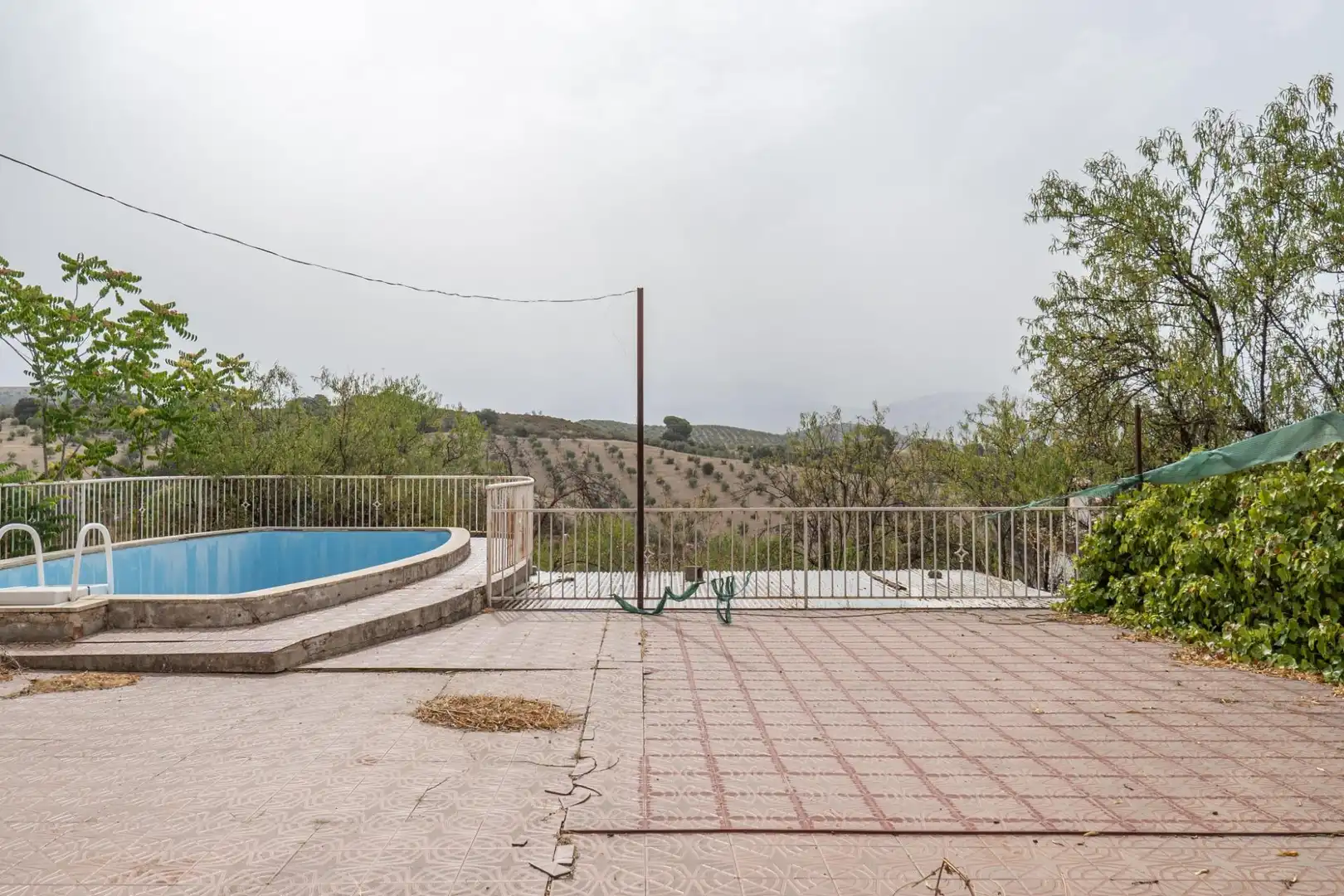 Houses for sale in Camino DE LA BARRERA (FAR), 58, Fargue