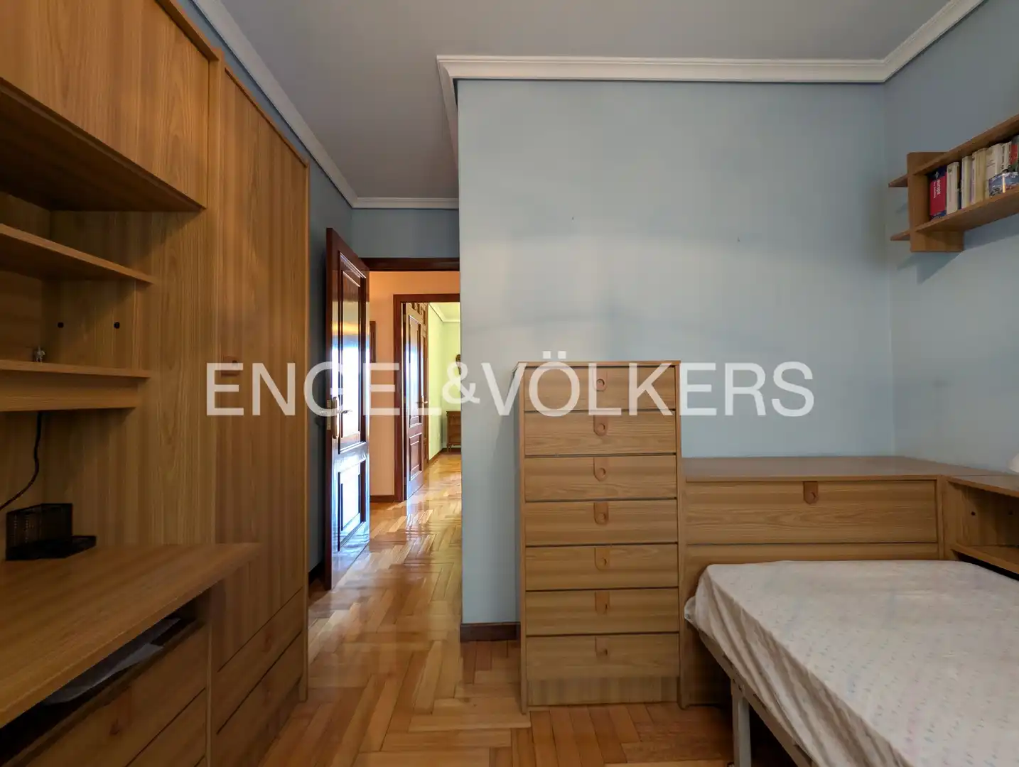 Habitación de Piso de alquiler en Vigo  con Calefacción
