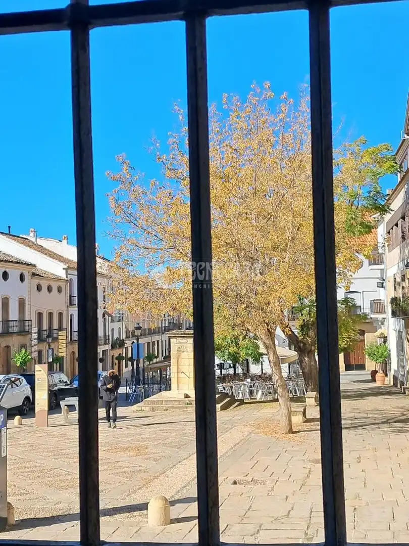 Casa amb terrassa en venda a Baeza, imagen 5