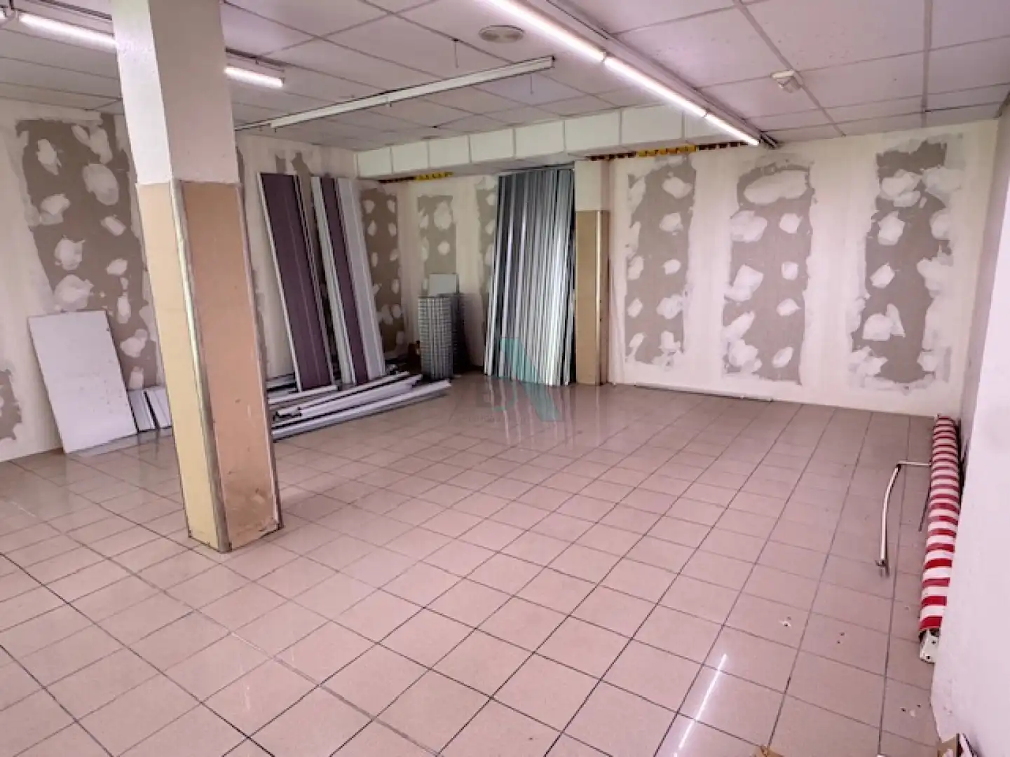 Business premises to rent in Llanes - Román Romano, imagen 8