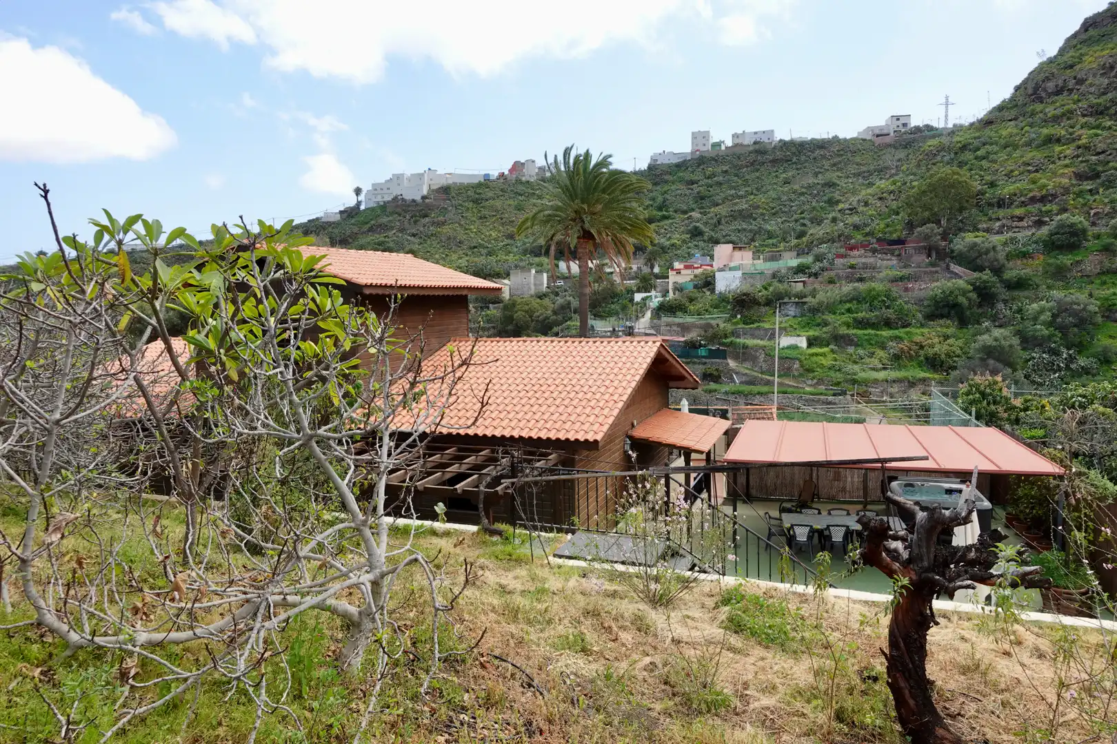 Vista exterior de Casa o chalet en venta en Telde con Jardín privado, Terraza y Amueblado