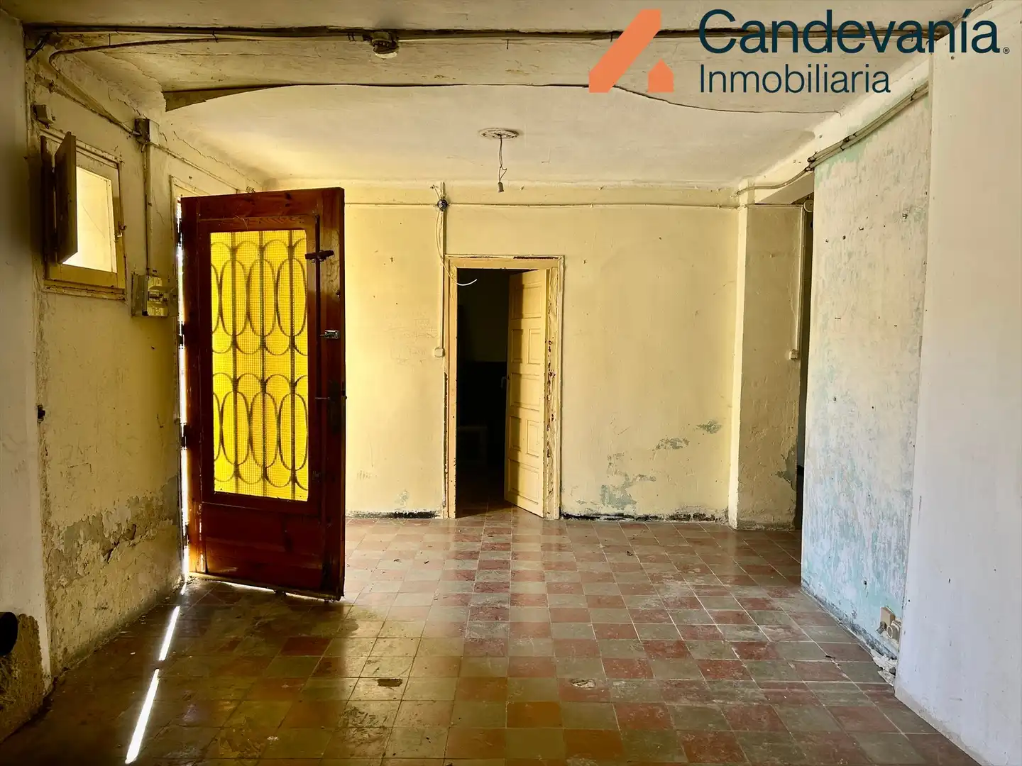 Casa o xalet en venda en Zuera amb Jardí privat