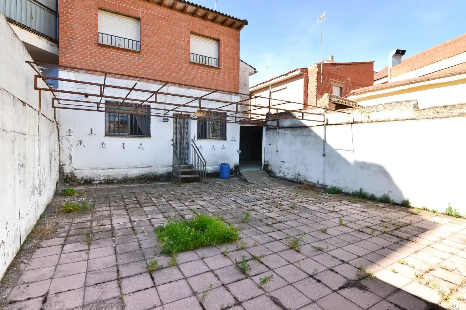 Vista exterior de Casa o xalet en venda en Casarrubios del Monte amb Terrassa