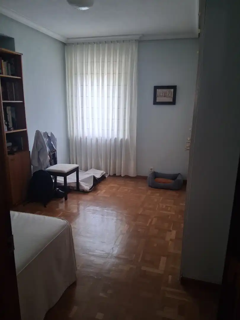 Schlafzimmer von Wohnung zum Verkauf in Madrid mit Heizung, Parkett und Ofen