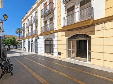 Local comercial de lloguer a Sanlúcar la Mayor