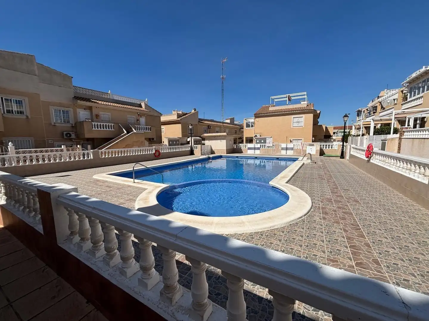 Swimming pool of Houses for sale in Torrevieja  with Community pool