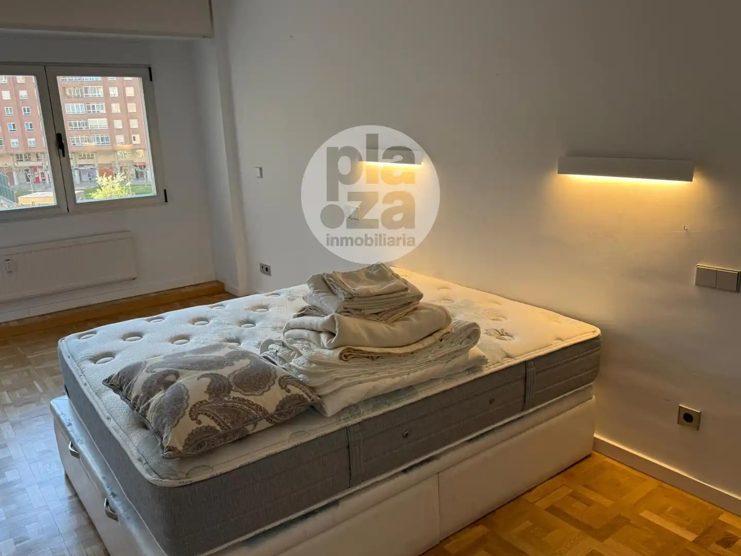 Bedroom of Flat for sale in Burgos  with Heating