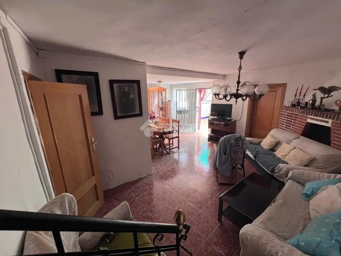 Sala d'estar de Finca rústica en venda en Jaén amb Aire condicionat i Moblat