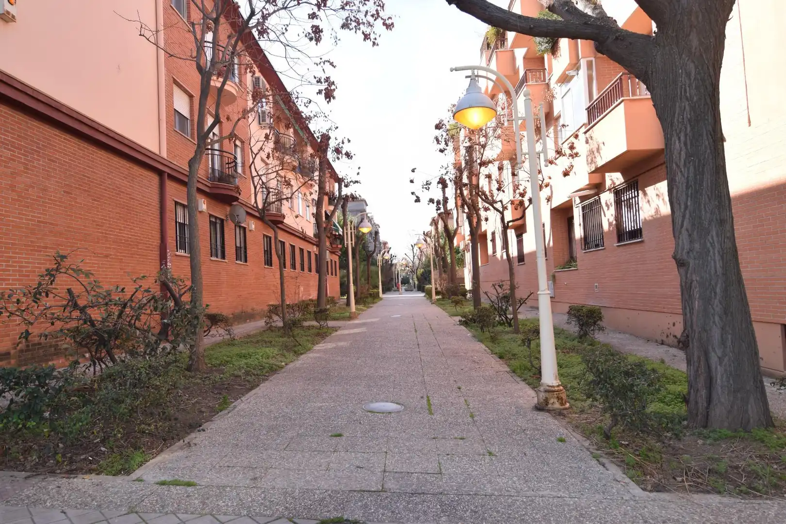 Außenansicht von Garage zur Miete in Granada