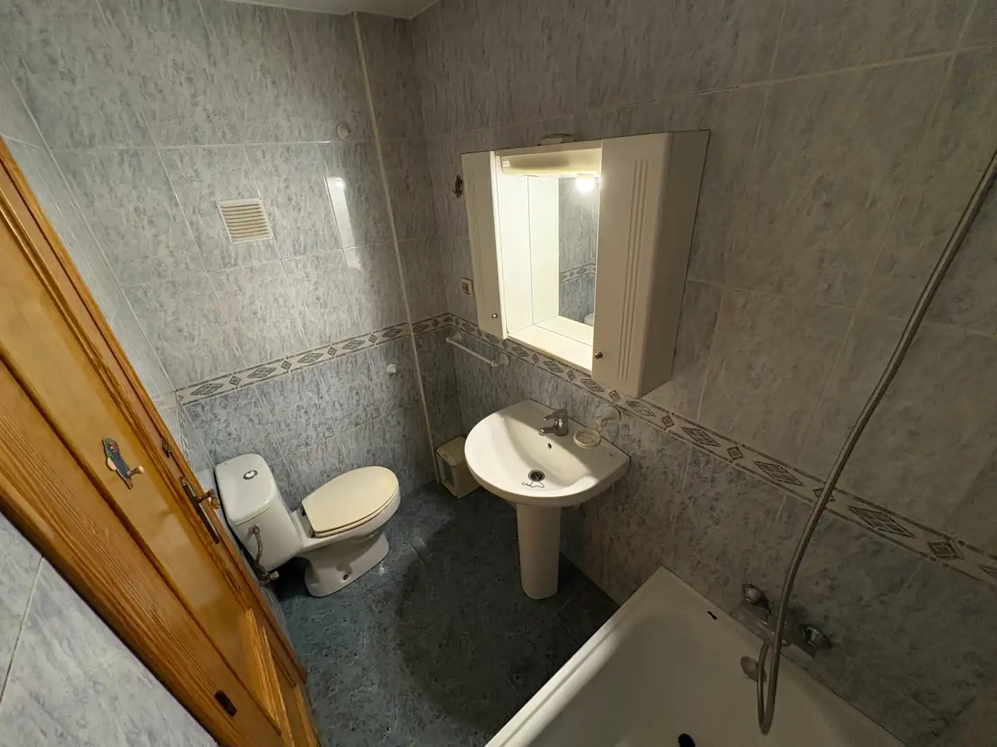 Bathroom of Flat for sale in Amposta  with Heating and Terrace