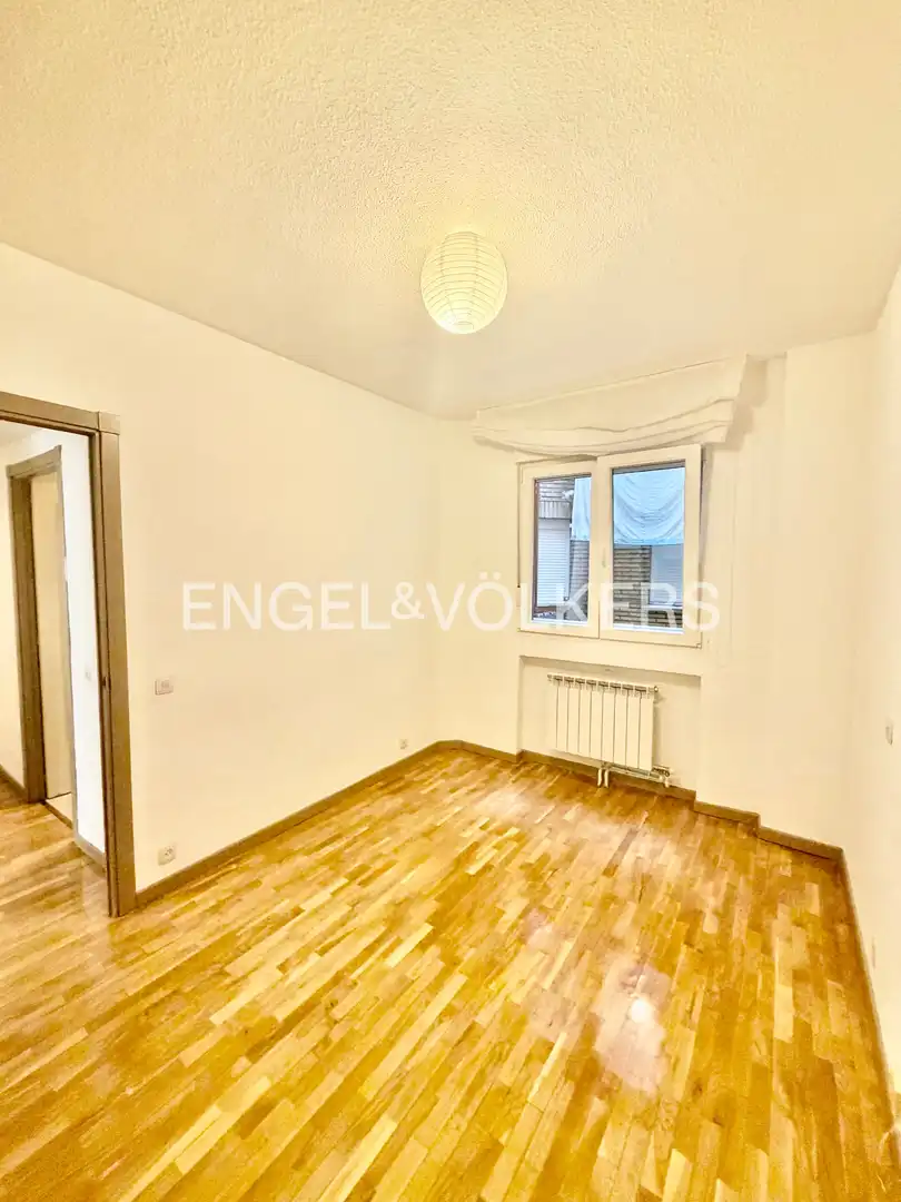 Habitación de Piso de alquiler en Madrid con Aire acondicionado, Calefacción y Parquet