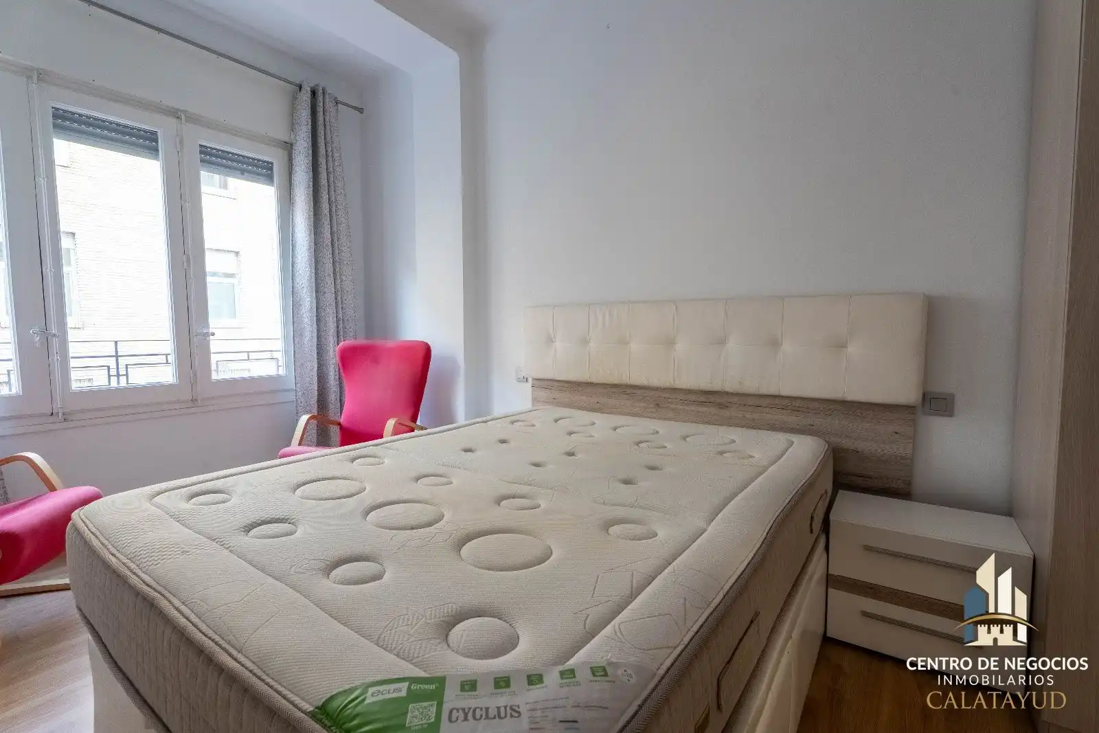 Habitación de Piso en venta en Calatayud con Calefacción, Parquet y Terraza