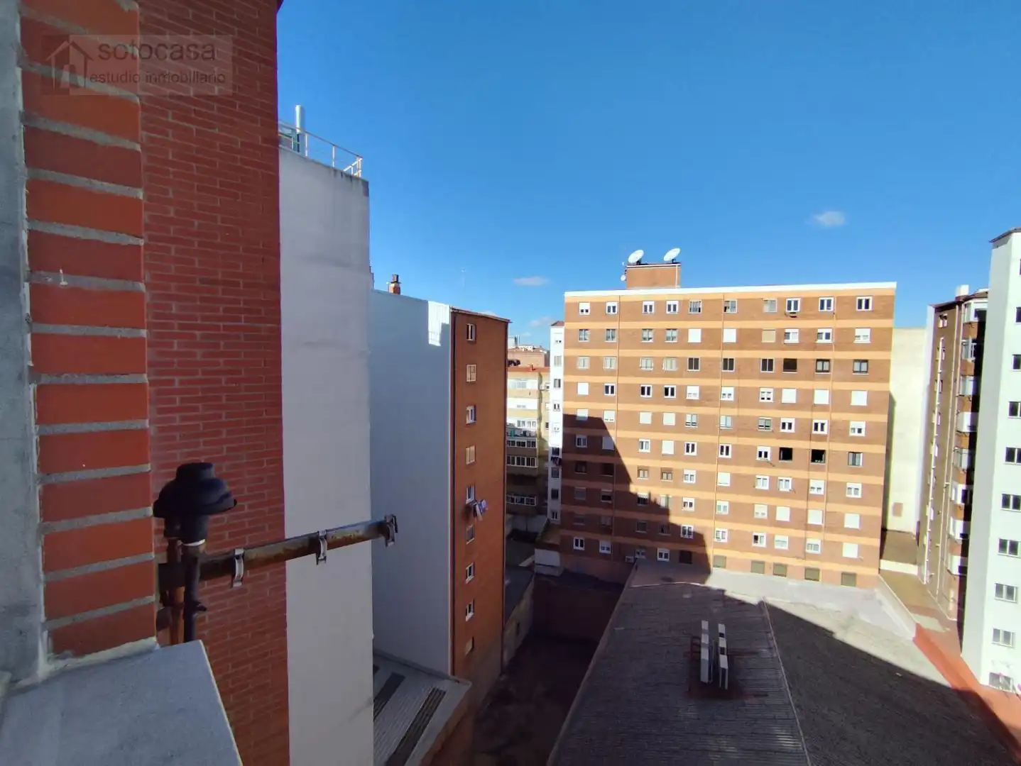 Balcony of Attic for sale in Rondilla