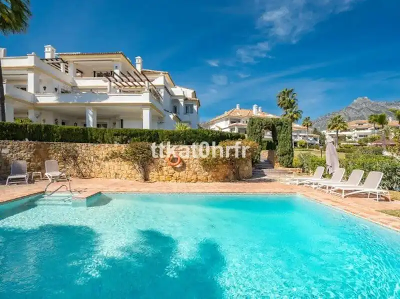 Vista exterior de Planta baixa de lloguer en Marbella amb Aire condicionat, Calefacció i Terrassa