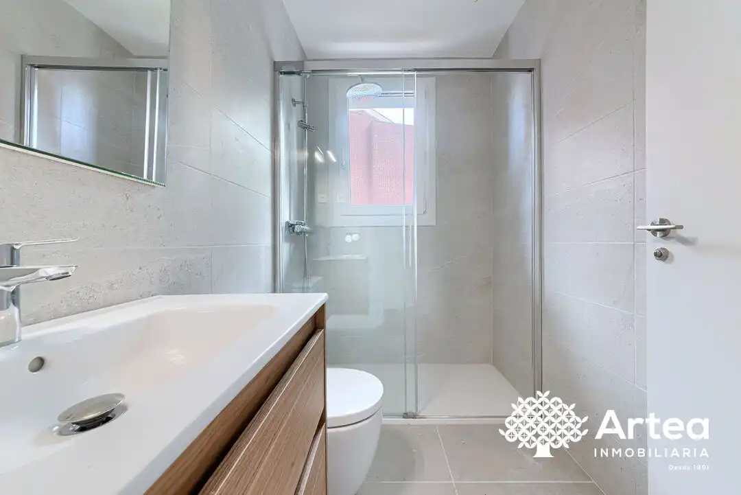 Detached house with terrace for sale in Julian Garaizar Kalea, imagen 42