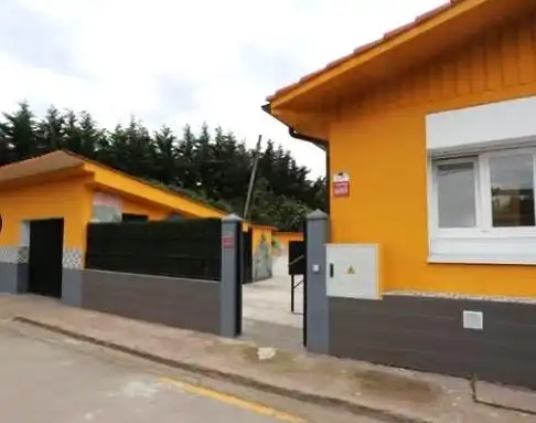 Vista exterior de Casa o chalet en venta en Carreño, Asturias
